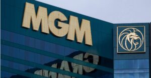 MGM logo on a hotel, signifying successful Q1 for MGM Resorts International